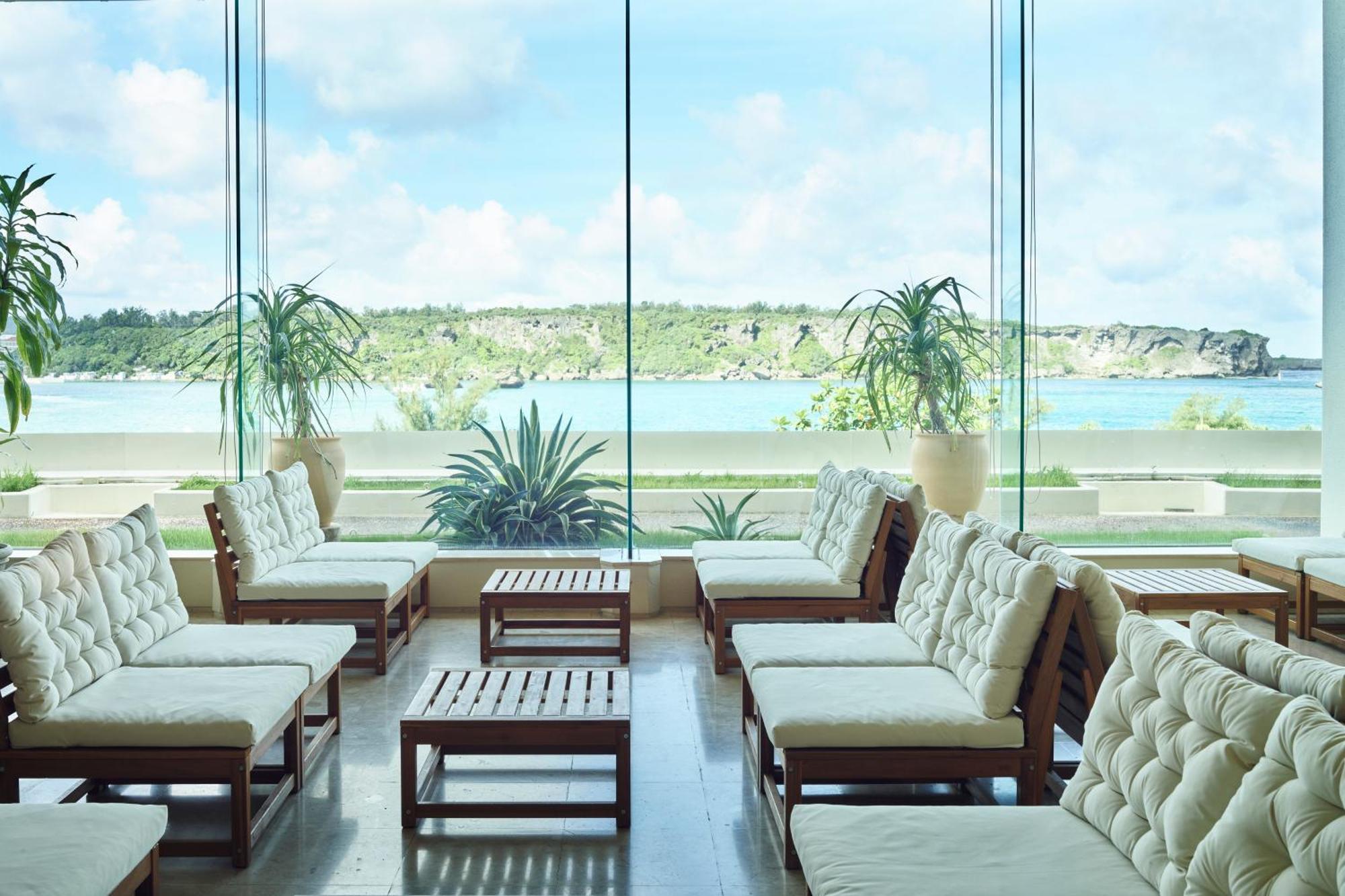 Ana Intercontinental Manza Beach Resort By Ihg Onna Exterior photo