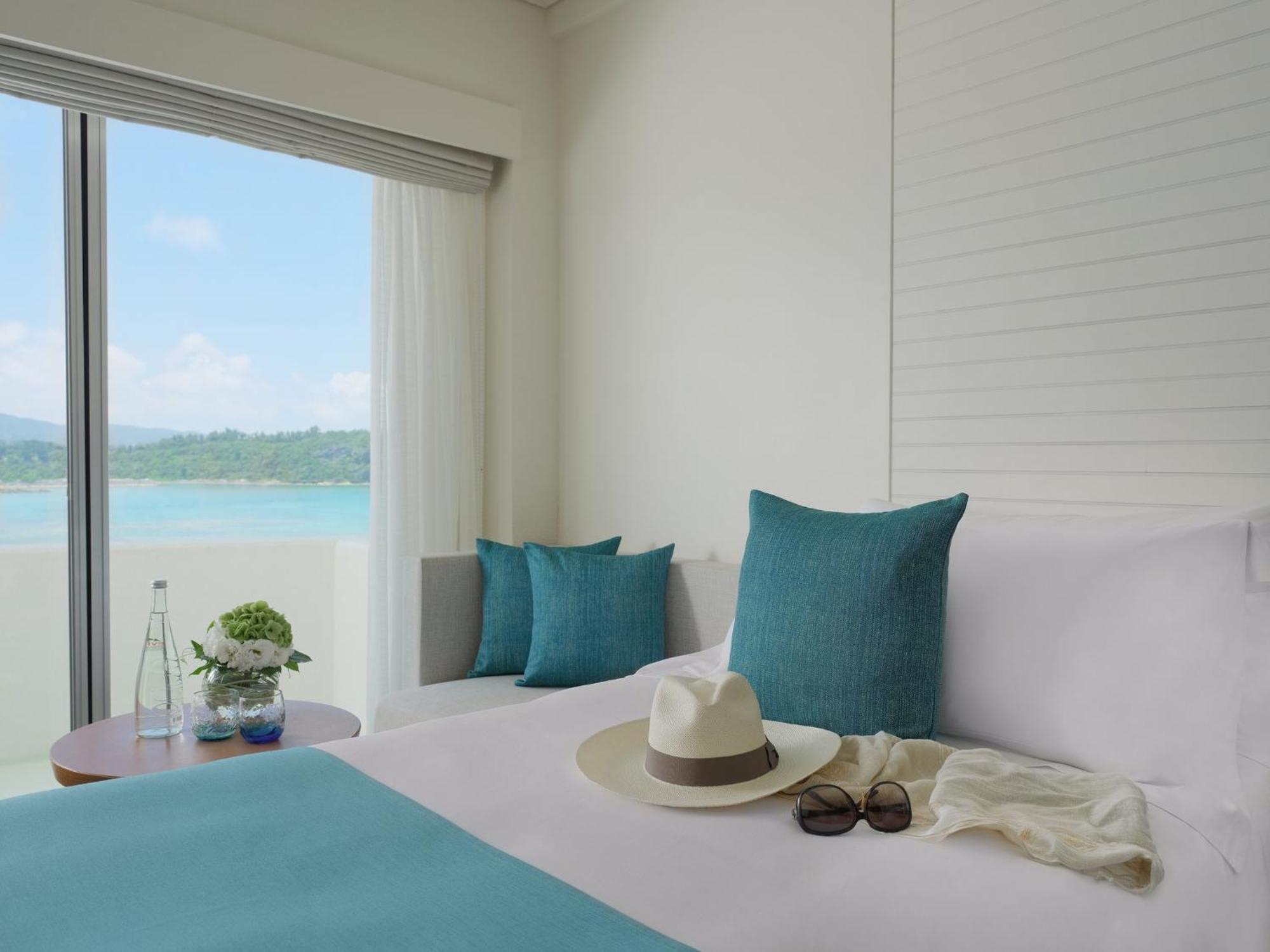 Ana Intercontinental Manza Beach Resort By Ihg Onna Exterior photo